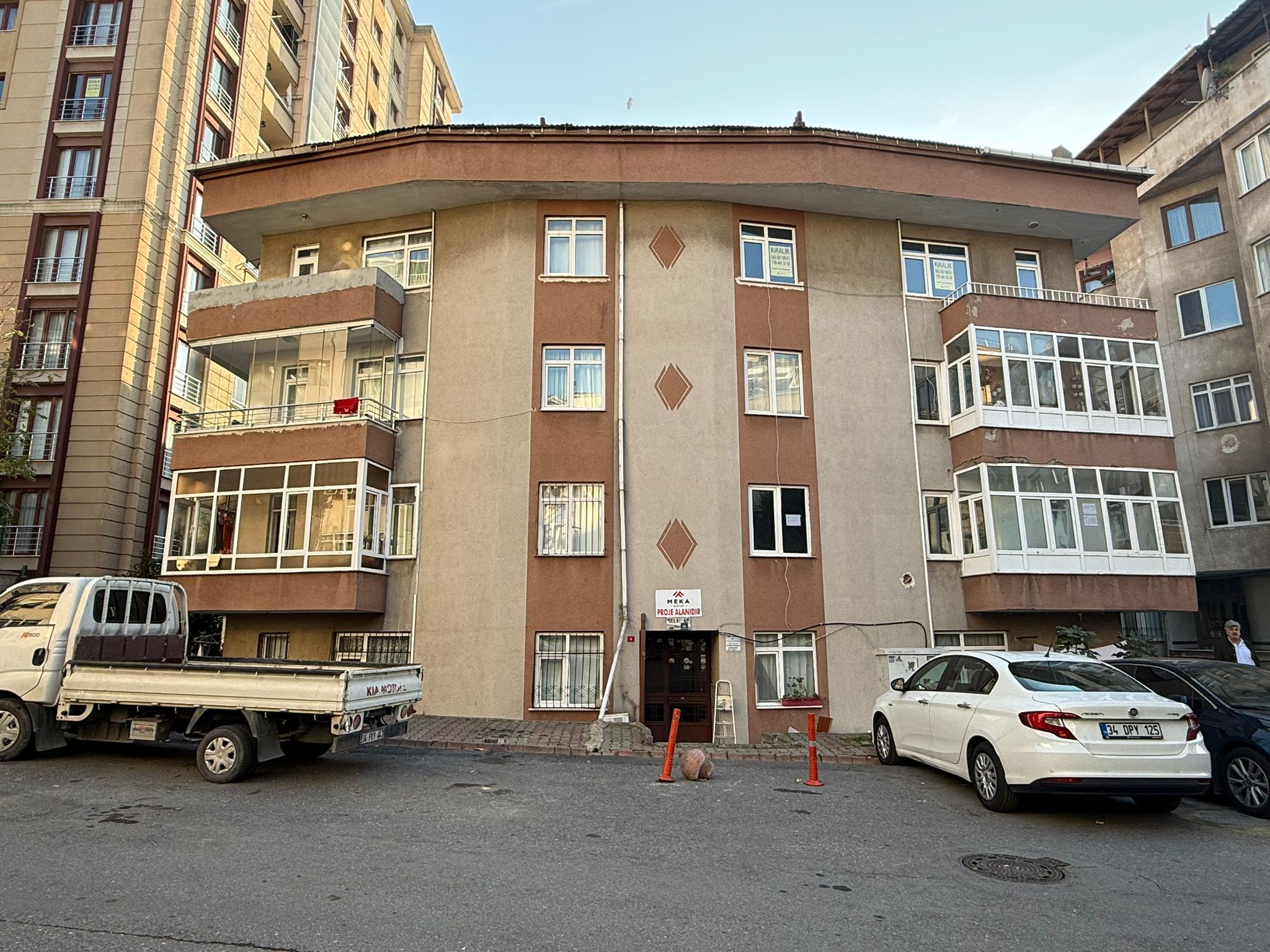 İstiklal - Selvi Apt.